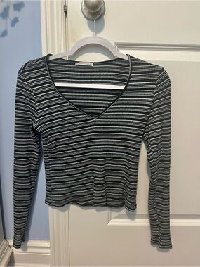 Striped V-Neck Long Sleeve Top - Blue. Black & White